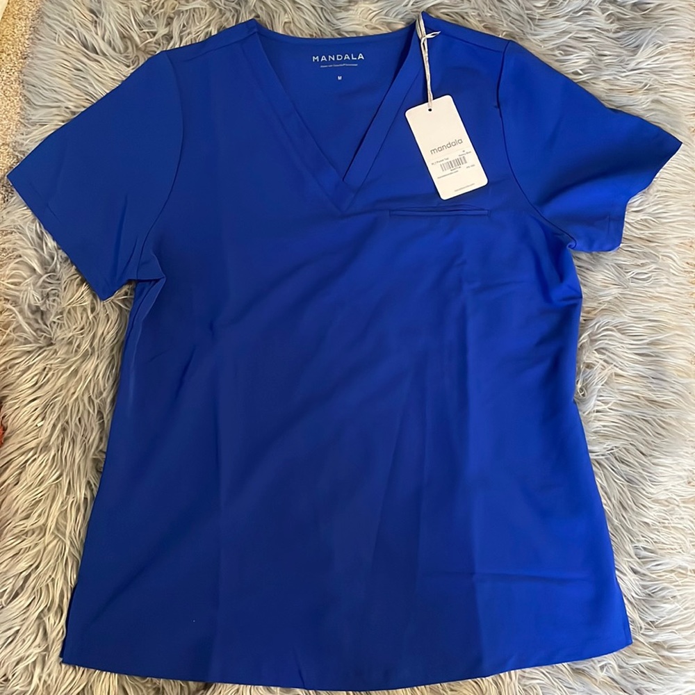 Size medium mandala scrubs top